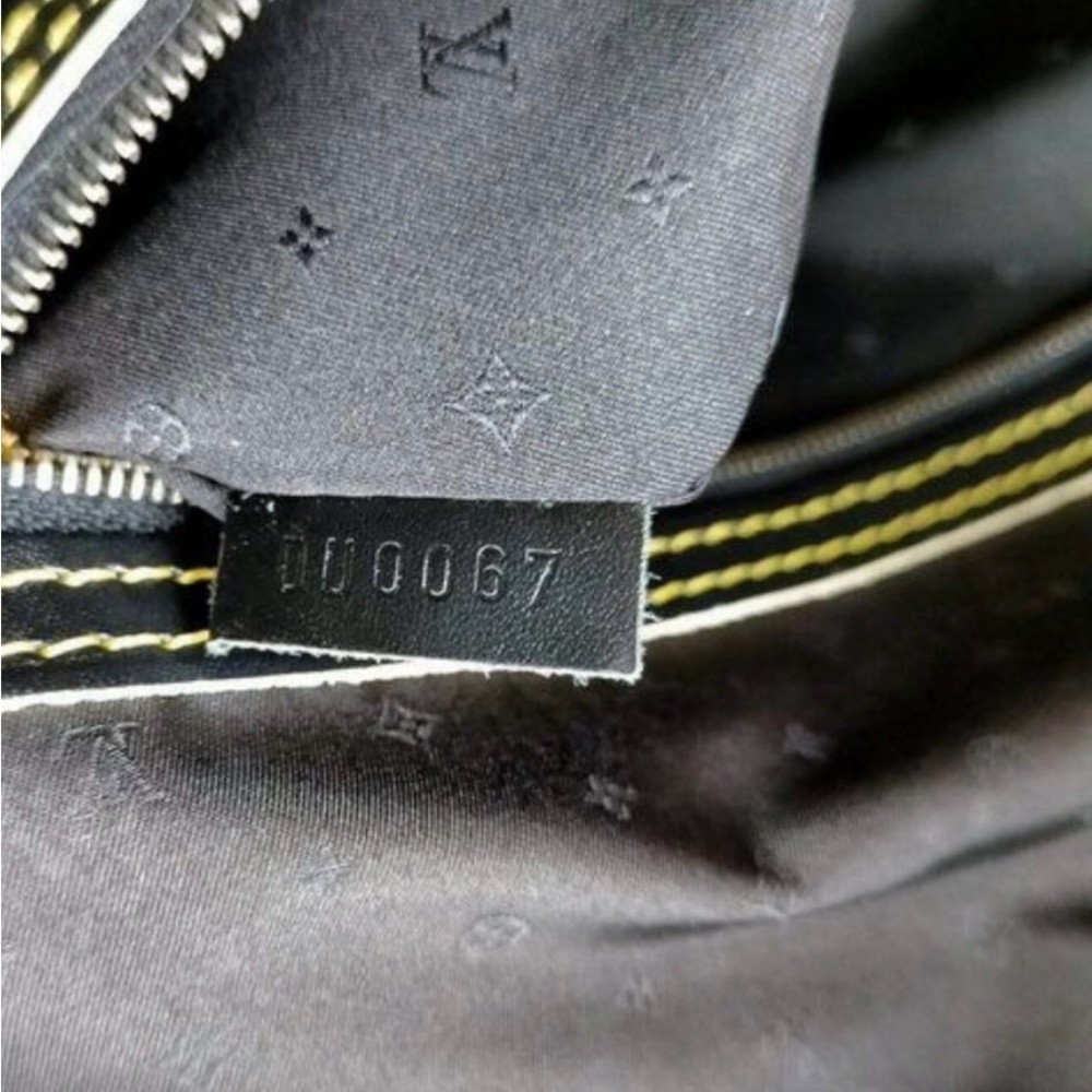 Louis Vuitton Handbag lock it Suhali - Picture 9 of 9